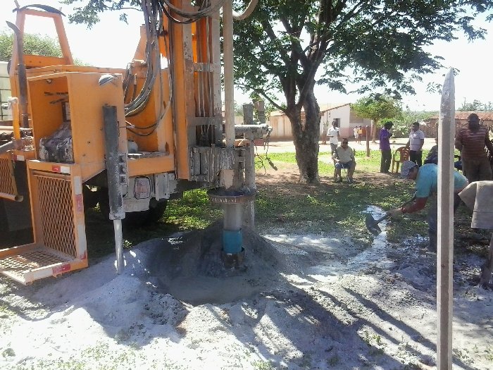 Governo do Estado, através da Secretaria Estadual da Defesa Civil, reforça o combate a estiagem com medidas estruturantes e emergenciais - Imagem 2